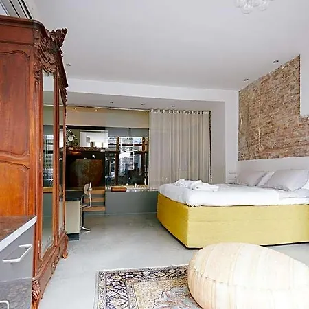 Karel Hotel