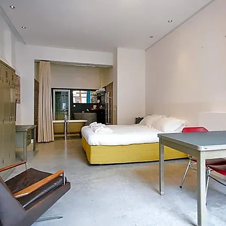 Karel Hotel